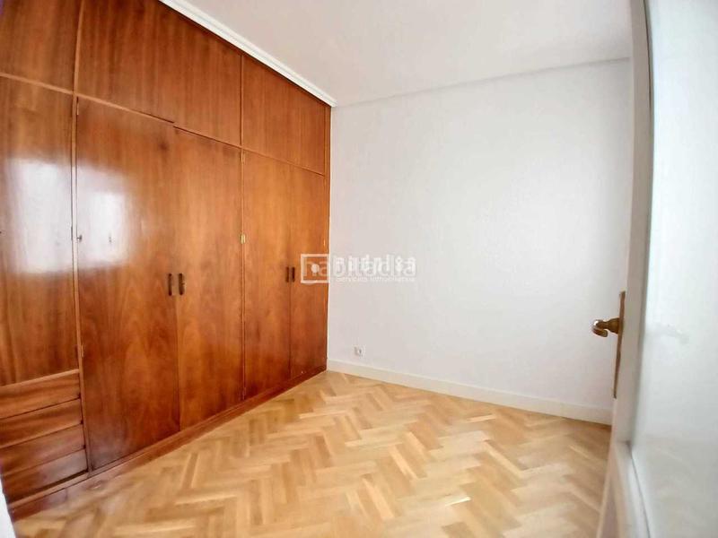 Foto b586e968-7eb7-4edb-82c5-744f628dc21e. Alquiler piso magnífico piso señorial en alquiler. calle ferraz. en Madrid