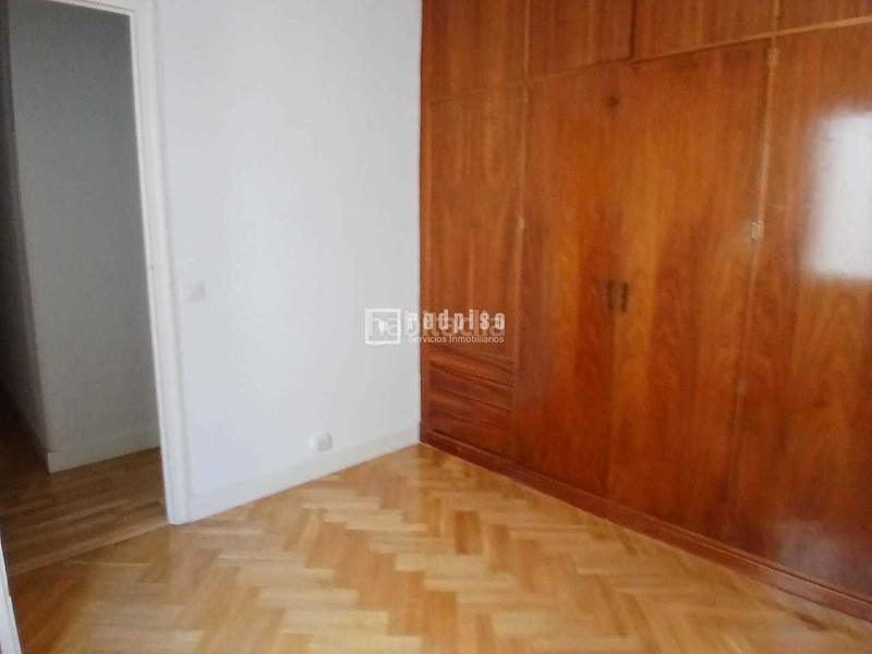 Foto ce66eb82-dae7-4e8e-9c0c-89ab4d8c4888. Alquiler piso magnífico piso señorial en alquiler. calle ferraz. en Madrid