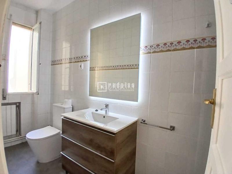 Foto dfdbc29c-b367-44ae-96a1-318806de1ee2. Alquiler piso magnífico piso señorial en alquiler. calle ferraz. en Madrid