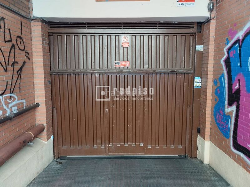 Foto 5a5e272c-e318-4c3d-94e2-983ba5a31e10. Posto auto in Argüelles Madrid