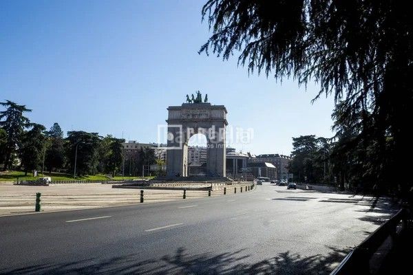 Foto 7072a057-5338-4365-ba45-875c7810cf97. Pis amb calefacció a Gaztambide Madrid