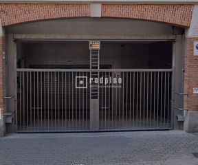 Miete Autoparkplatz  De gaztambide. Plaza de garaje robotizada en gaztambide