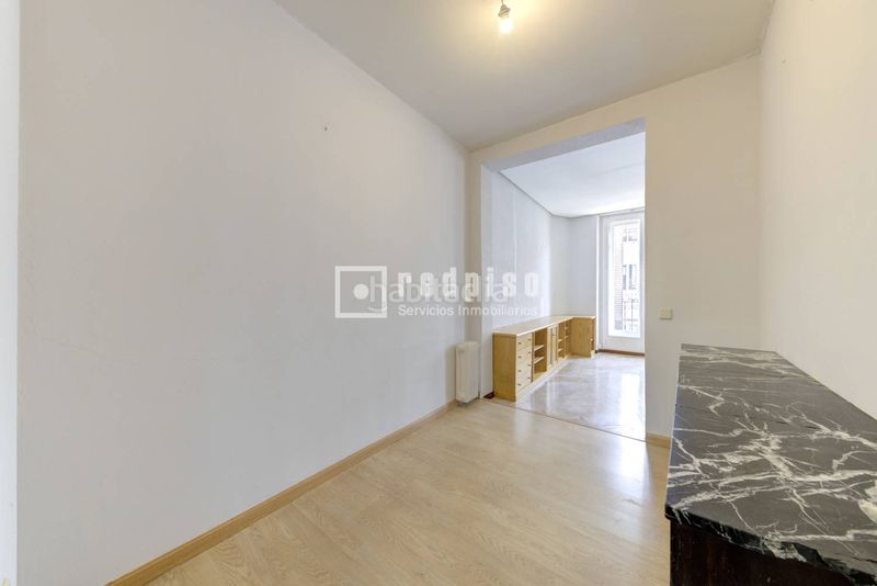 Foto 89a7d65a-c8c6-4aa1-9a7b-501668fd9ff1. Piso en Justicia-Chueca Madrid