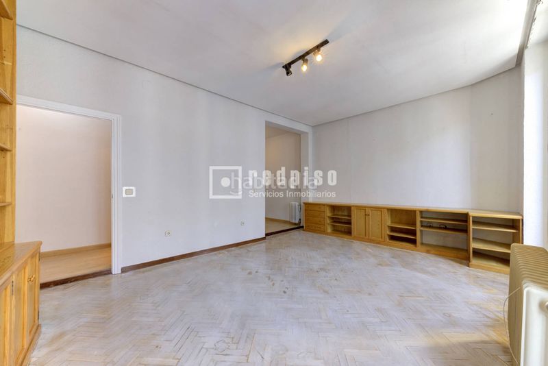 Foto ebc54a57-24a3-40c9-8b85-fd2e5523017f. Piso en Justicia-Chueca Madrid