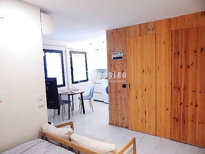 Foto c69c81f1-4e60-4b93-8848-9b2b4135958b. Estudio en Justicia-Chueca Madrid