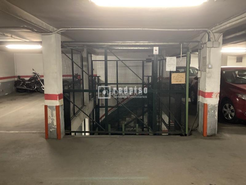 Foto 90f83a12-c7f0-4cf9-b34c-5754f7a40b3c. Rent car parking in Universidad-Malasaña Madrid