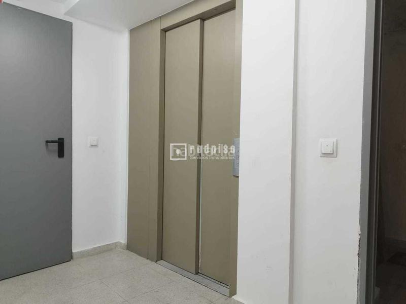 Foto 95c168be-3501-4469-9bb7-c2be6dad8a62. Location parking voiture dans Universidad-Malasaña Madrid