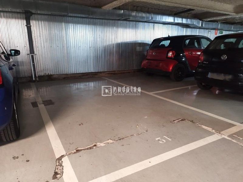 Foto c776abe5-c01f-492c-83a2-9832e9510bf5. Location parking voiture dans Universidad-Malasaña Madrid