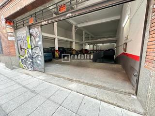 Parking coche en MADERA