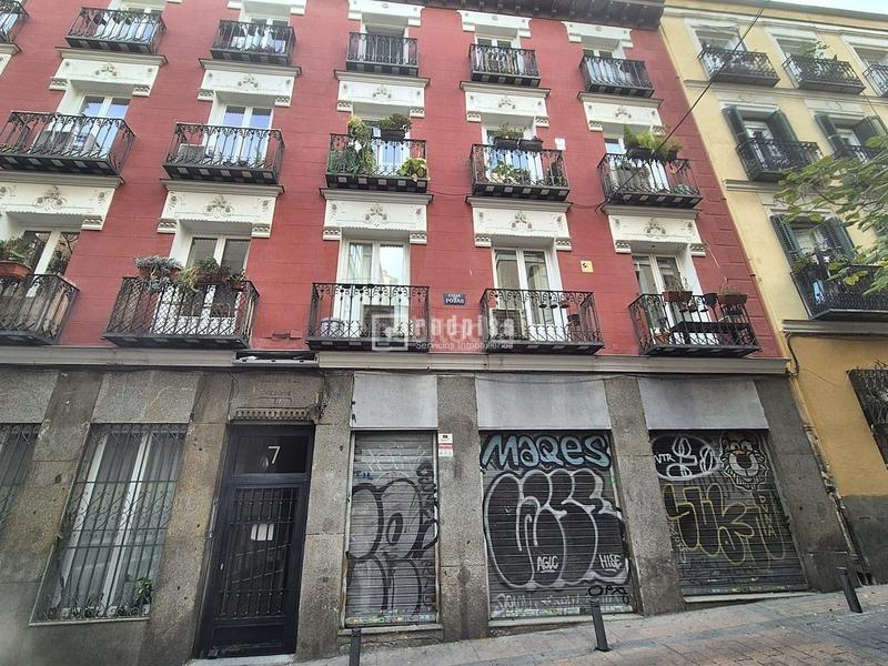 Foto 369bf19e-f435-4d33-85f4-9c90c24990b6. Local comercial a Universidad-Malasaña Madrid