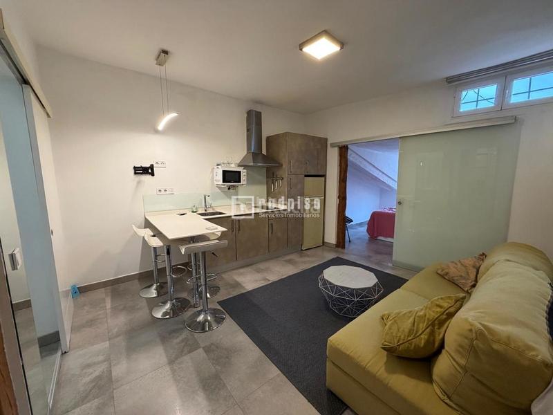 Foto d9064758-b425-403a-bcbc-1ba9c26107ff. Pis a Universidad-Malasaña Madrid