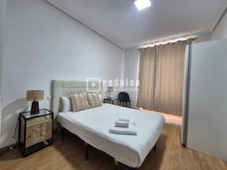 Rent Flat  De silva