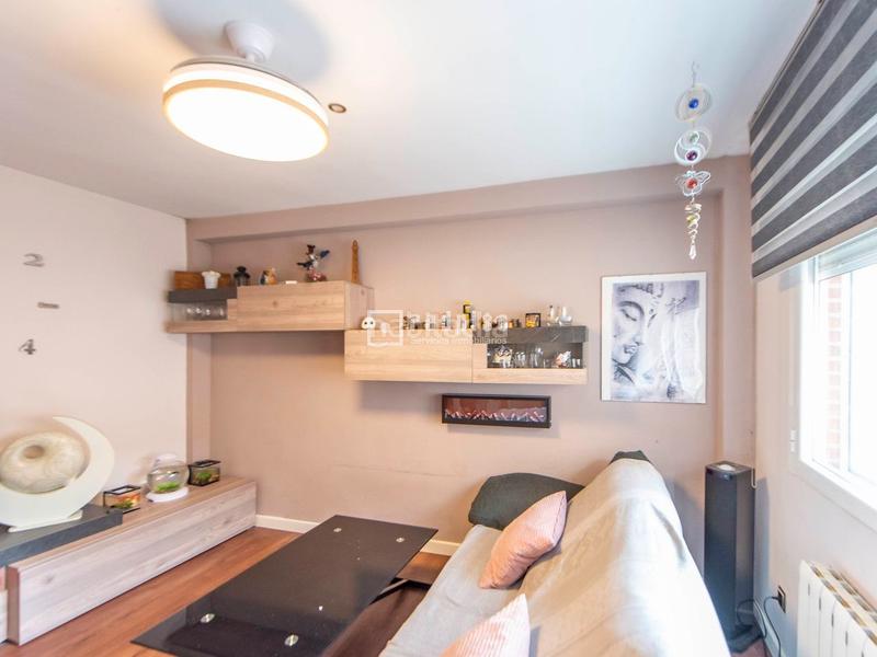 Foto 9706e5c6-6729-41f1-a380-fcd7154800f1. Piso exclusivo piso reformado para entrar a vivir con plaza de garaje opcional en Pinto