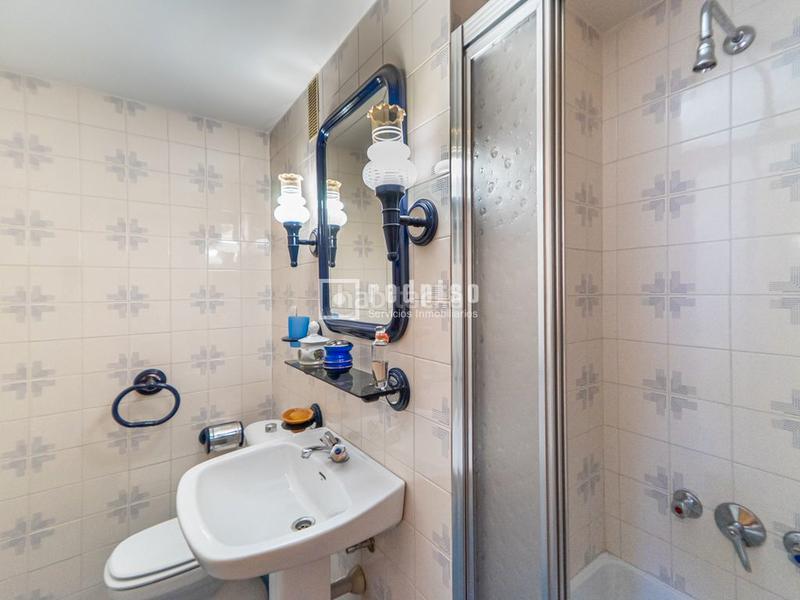 Foto afb3ff86-57ed-4cbf-adc0-28b78bb9377a. Piso luminoso piso en esquina con vistas!! en Pavones Madrid