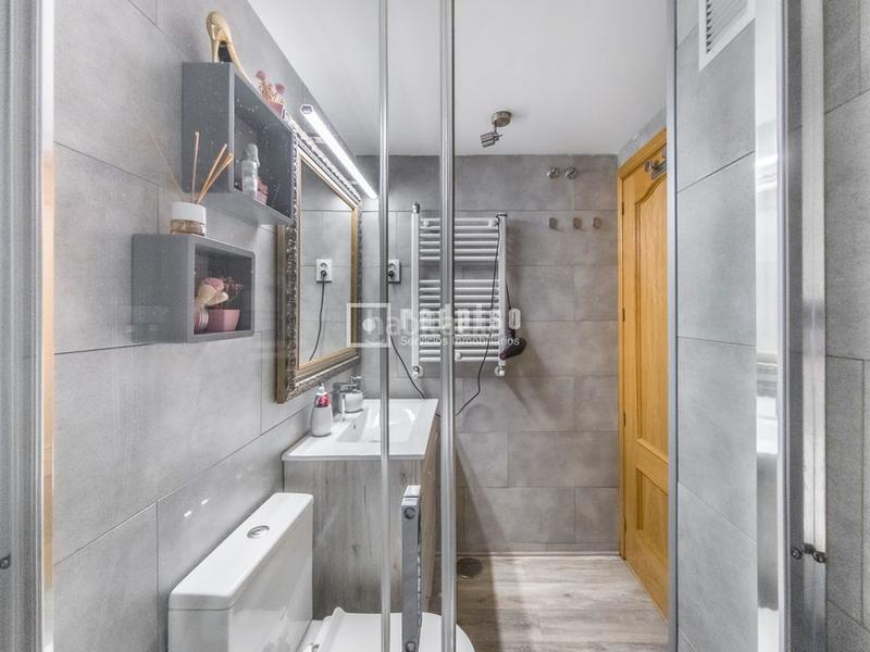 Foto f7d7212c-d236-4bec-b2b6-dcdddcd9391d. Appartamento con riscaldamento parcheggio in Valdebernardo-Valderribas Madrid
