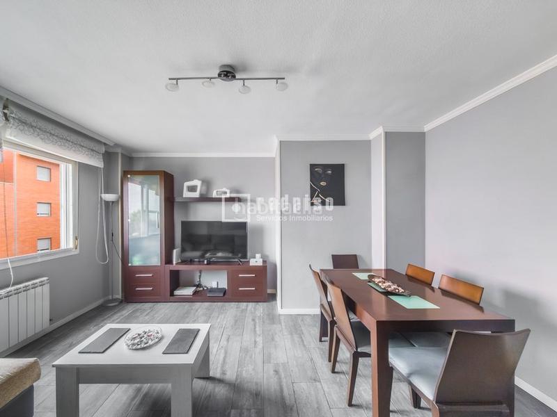 Foto 08c31d99-e2e9-4f3f-95be-ce9fddb84a5a. Piso oportunidad en valdebernardo! piso totalmente reformado listo para entrar a vivir! en Madrid
