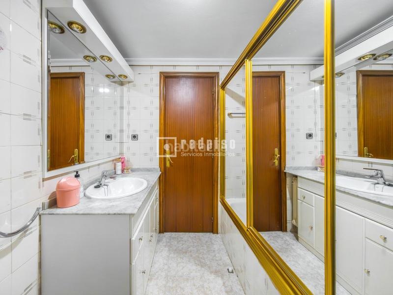 Foto 308c99ec-de81-4b8b-804c-440efcc69cf1. Appartement avec chauffage parking dans Pavones Madrid