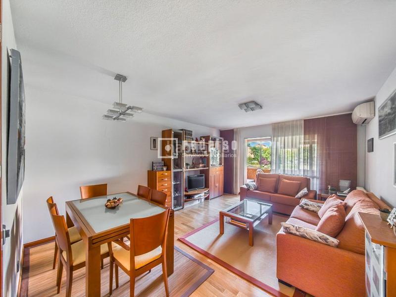 Foto 6cacb737-10eb-4d24-b99d-c9e83279ec60. Appartement avec chauffage parking dans Pavones Madrid