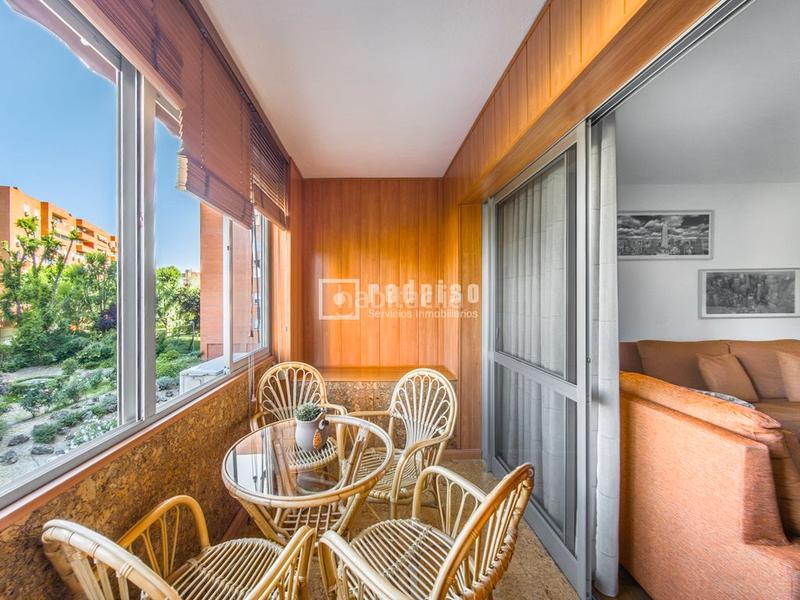 Foto be3818e2-8d91-46fe-8889-e0ace34f014c. Appartement avec chauffage parking dans Pavones Madrid