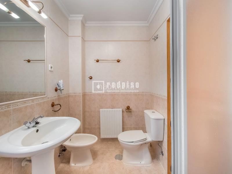 Foto b898b8de-3a6f-4589-874f-dca8e983cd60. Appartamento con riscaldamento parcheggio in Valdebernardo-Valderribas Madrid