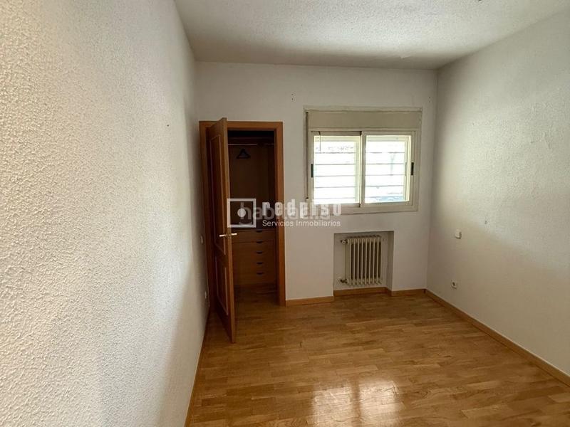 Foto 7d89f172-870e-4601-842c-067dd8d46010. Piso  en venta en valdebernardo calle juglares en Madrid
