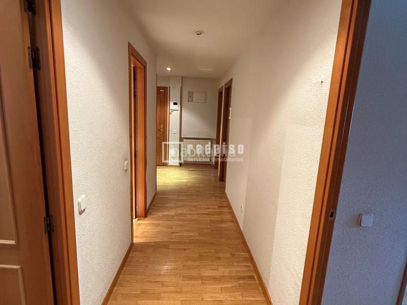 Foto b2921a3d-883a-4c20-9fb9-c6cd402c16ed. Piso  en venta en valdebernardo calle juglares en Madrid