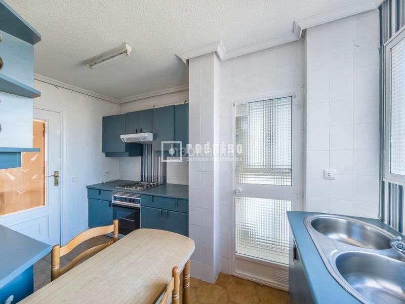 Foto 35505521-3e92-40d3-bfc7-ab83899dfa30. Pis amb calefacció a Pavones Madrid