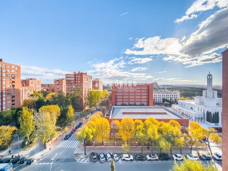 Foto b0d79f9e-ccfd-4250-a11a-7a50bf0e6ec6. Pis amb calefacció a Pavones Madrid