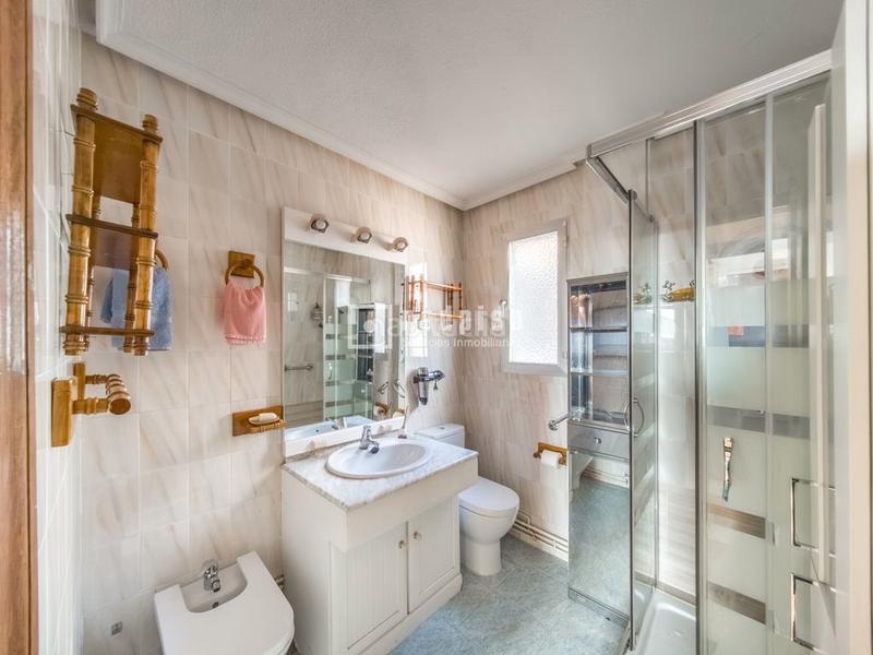 Foto d01d9398-037e-4146-ba7e-aa94c1742f9a. Pis amb calefacció a Pavones Madrid