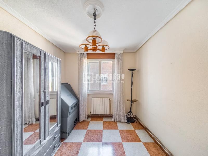 Foto f0715fe3-a768-4a89-9b4c-f8a0526cd0f1. Pis amb calefacció a Pavones Madrid