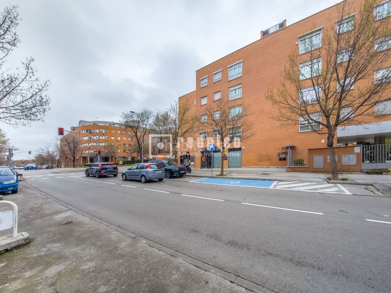 Foto ff018d1a-b85b-40d5-b15b-3fd108ff7e16. Local comercial a Horcajo Madrid