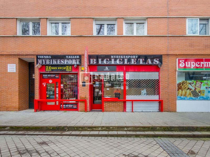 Foto d2be0b90-df4d-4a39-8a29-eba49093b556. Locale commerciale in Horcajo Madrid