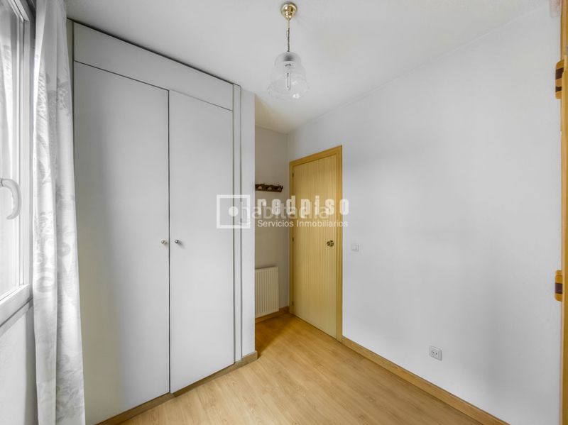 Foto 9920e53f-c2f6-4585-a271-c76413c69e96. Flat with heating parking in Valdebernardo-Valderribas Madrid
