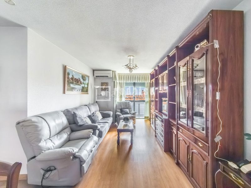 Foto d6e9b24b-4a99-4dce-99b7-0892ce18565d. Flat with heating parking in Valdebernardo-Valderribas Madrid