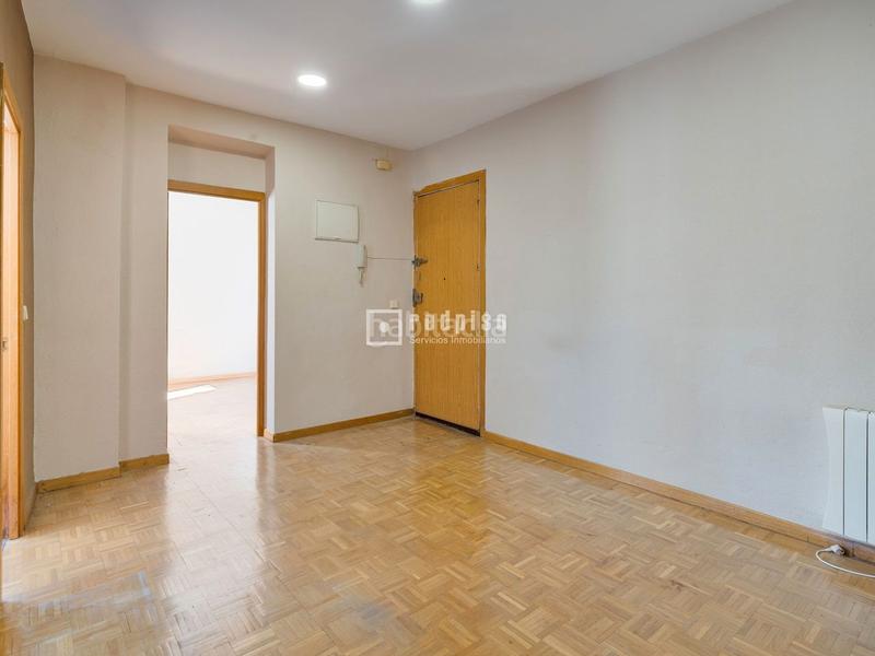 Foto a9f14bba-f76c-4c60-80ea-f4d392380749. Flat in Goya Madrid