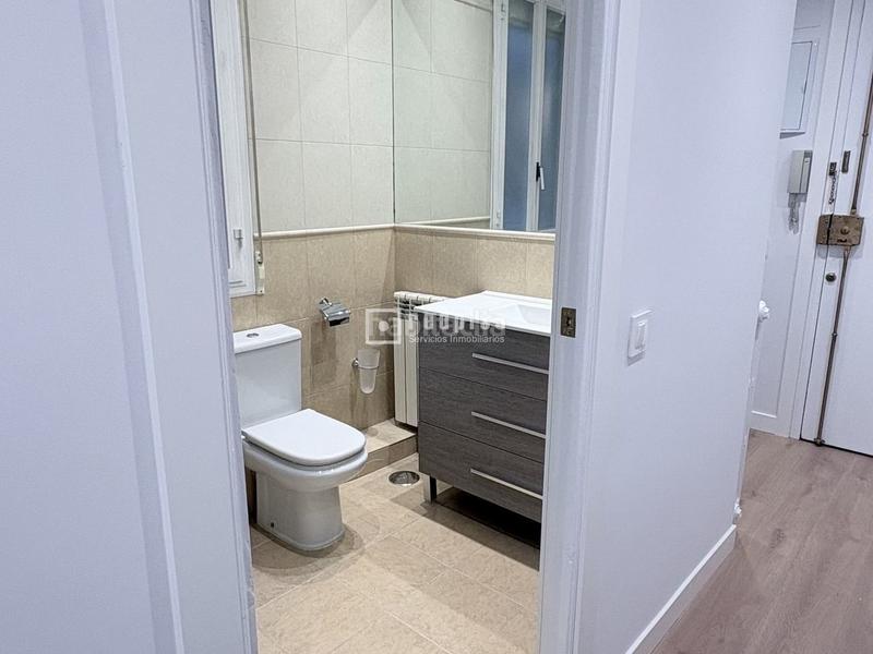 Foto 067d3ed0-6181-4a84-9d8f-a73e506cc6e4. Miete etagenwohnung mit heizung in Lista Madrid