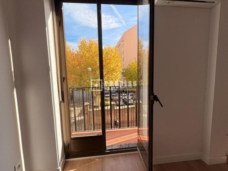 Foto 88f407e0-2f9d-4b92-b830-f27912721976. Miete etagenwohnung mit heizung in Lista Madrid