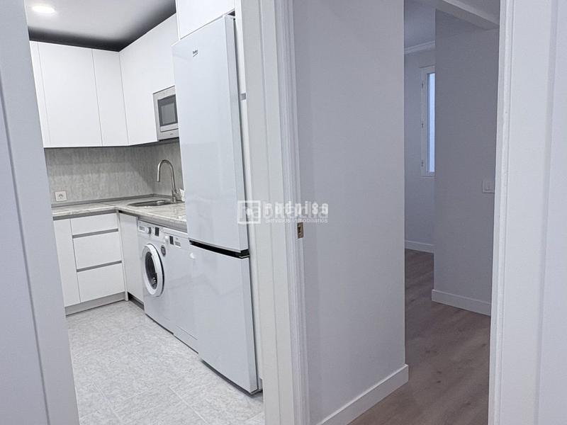 Foto 8baaf1ff-fea8-4a18-81ee-9bb6cf7a4657. Miete etagenwohnung mit heizung in Lista Madrid
