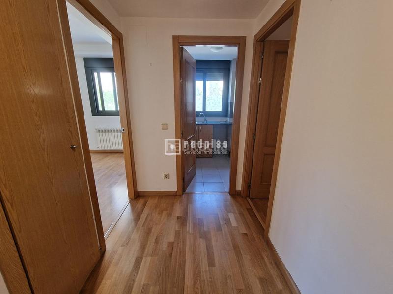 Foto b84167bf-c197-45db-929b-399149229b96. Etagenwohnung mit heizung parking in Simancas Madrid