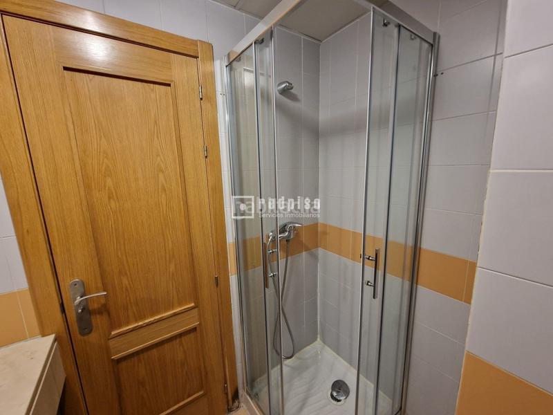 Foto 5a41a1dd-ba0c-443c-ba7f-3505457be374. Piso en Simancas Madrid