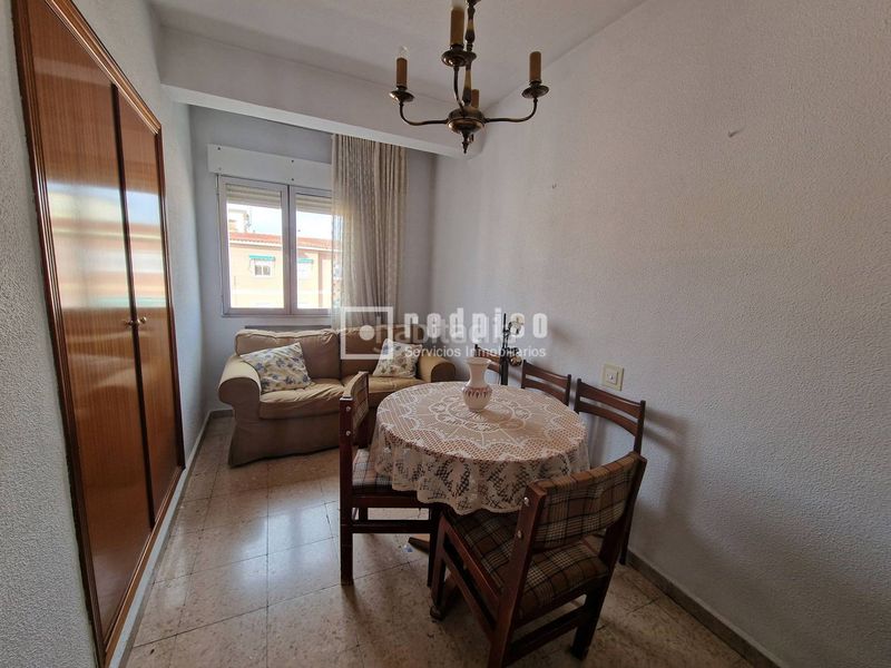 Foto a772cbb2-00af-4a9f-9ef2-cd61a0219571. Piso en Pueblo Nuevo Madrid