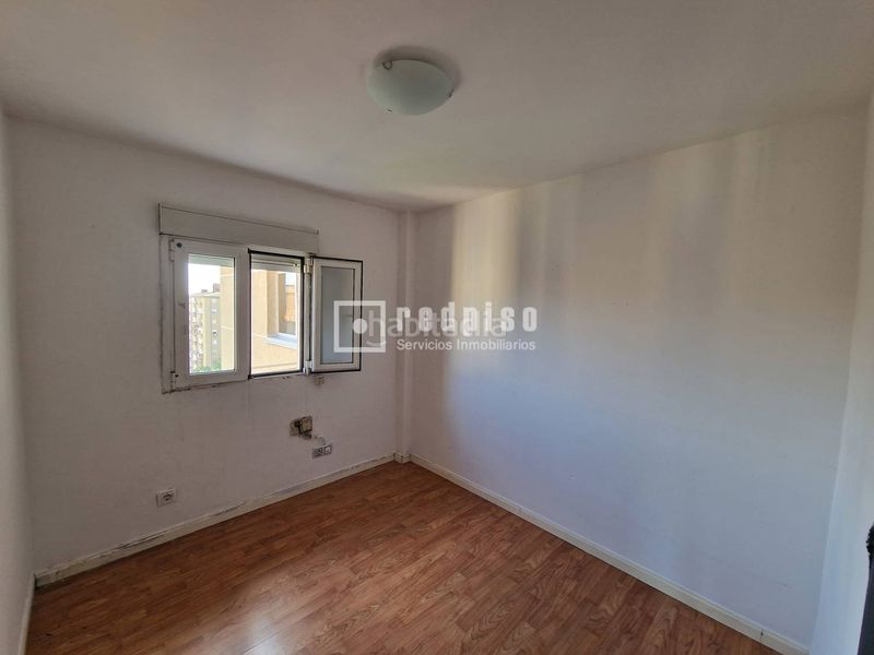 Foto 092350cc-17da-40eb-8b8d-d51624872d15. Piso en Simancas Madrid