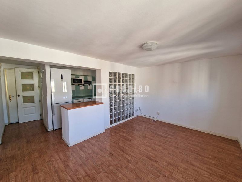 Foto 0d5e8c22-1863-4b1c-81c9-9135581392f4. Piso en Simancas Madrid