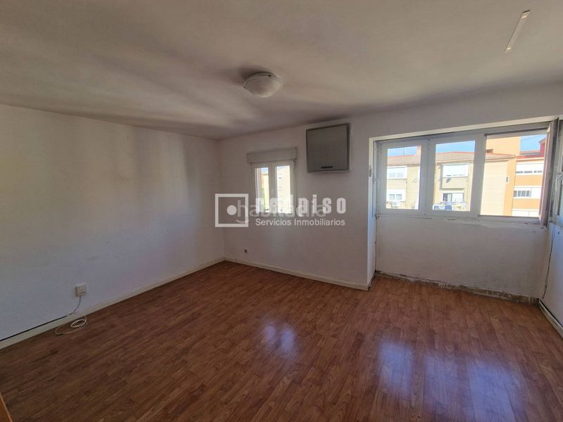 Foto 1290e962-0558-4977-a2f2-d7de11138372. Piso en Simancas Madrid