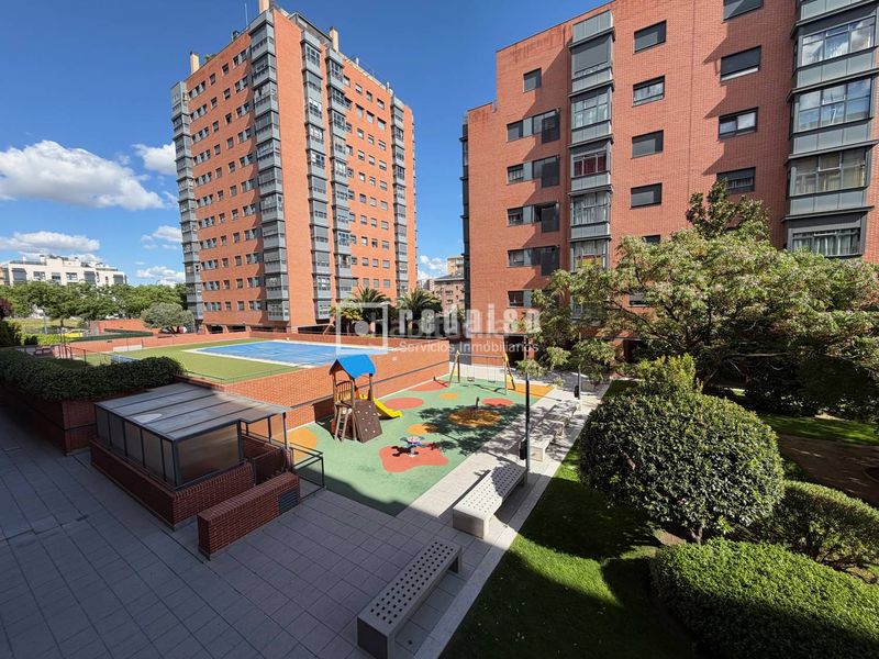 Foto cbc2c0b9-177a-462d-9aaa-05fc2dabc4d3. Piso en Pueblo Nuevo Madrid