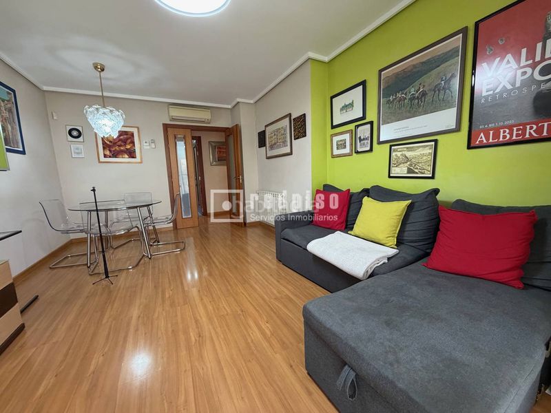 Foto fe6b1666-1c0c-4cda-8db5-3d2f23b8ea49. Piso en Pueblo Nuevo Madrid