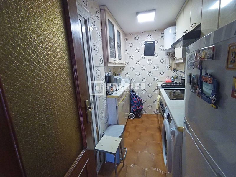 Foto f6d16f5e-b554-49c8-b636-3467f2dbb20d. Piso en Simancas Madrid