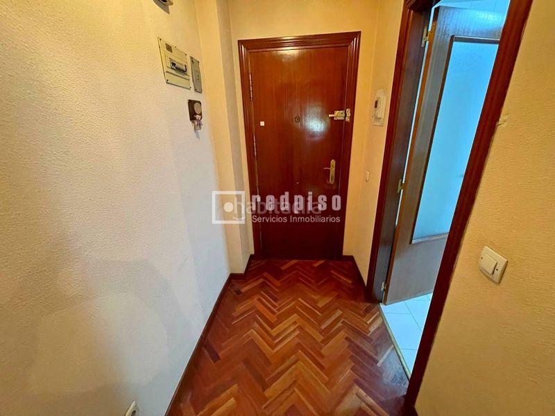 Foto cacdc46e-9e90-4d40-9795-90338facdf59. Piso en Pueblo Nuevo Madrid