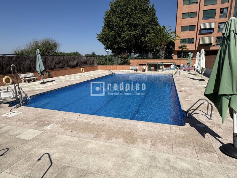 Foto 1747a15d-a9cb-4c29-94d1-2f7f360014db. Flat with heating parking pool in Pueblo Nuevo Madrid