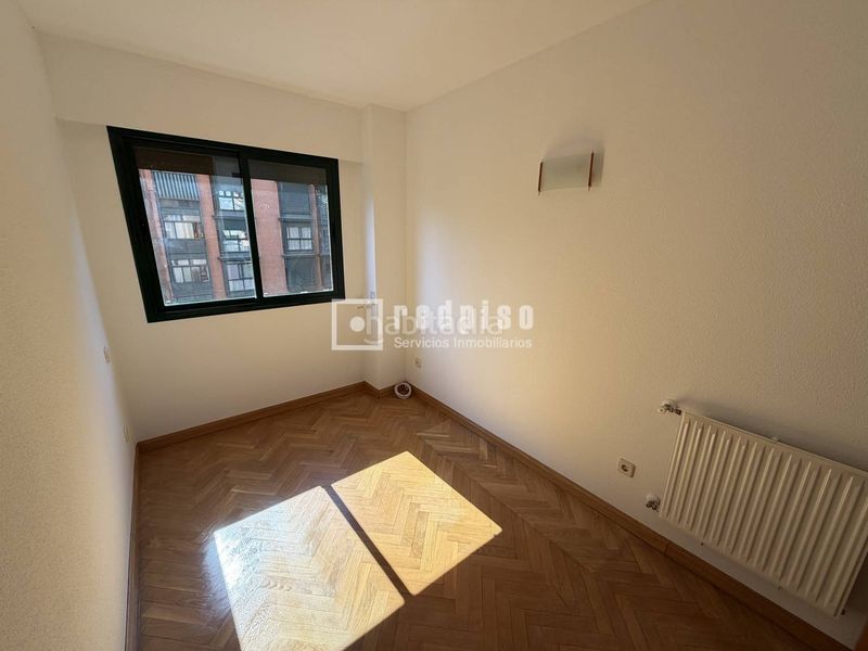 Foto 70633af0-f315-4350-9a3c-f81d70ea8cbe. Flat with heating parking pool in Pueblo Nuevo Madrid